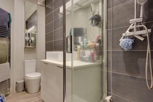 Bedroom One (En-Suite)- click for photo gallery